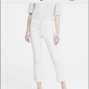 Banana Republic Mid-Rise Crop Flare white denim, size 30L
